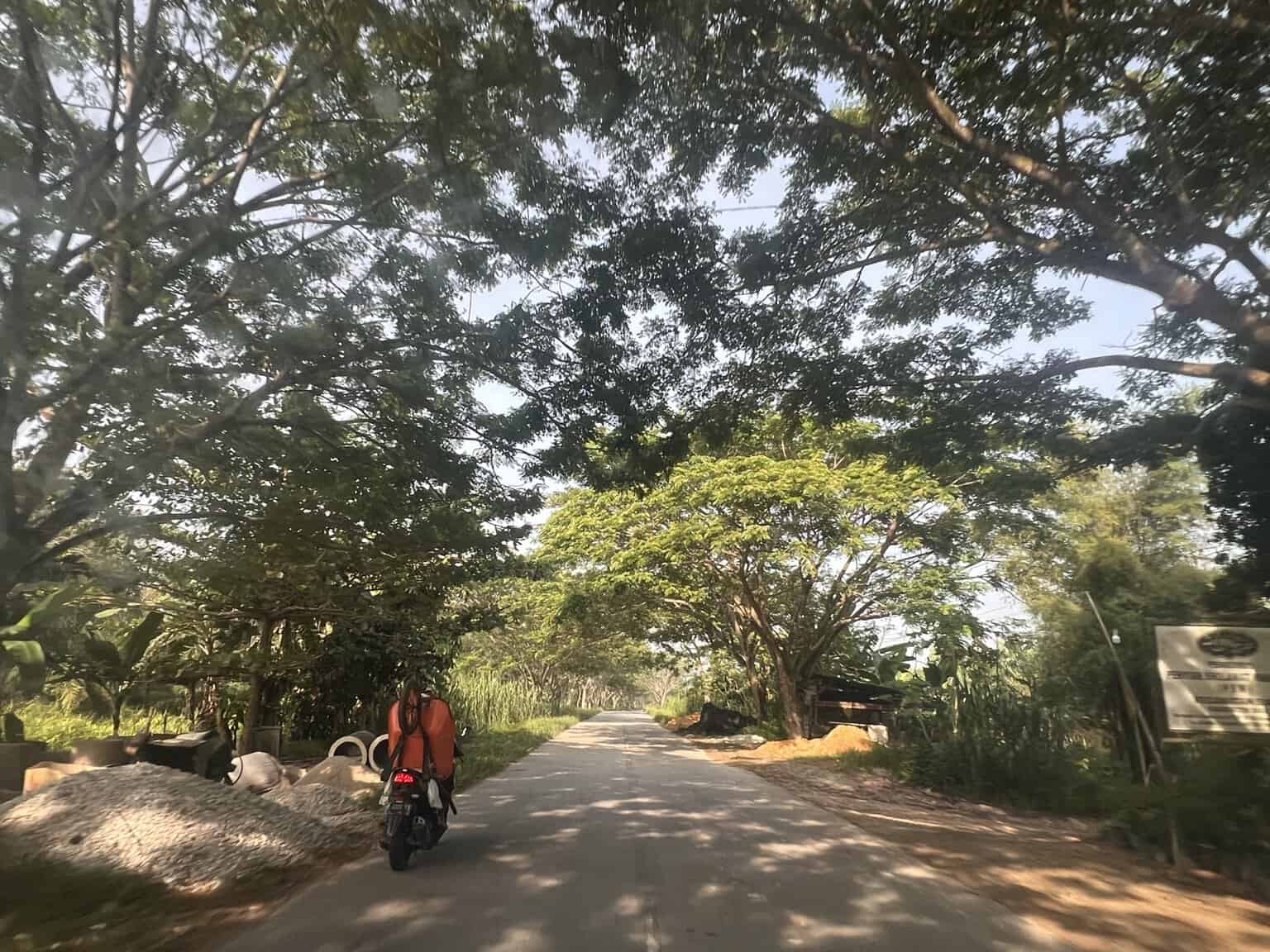 Everyday Riau: Life Between the Roads and Rivers